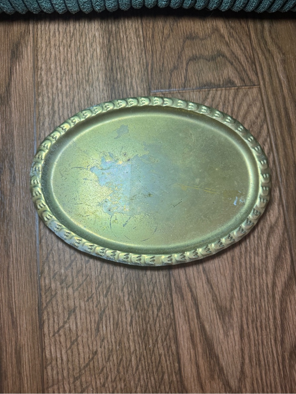 Antique-Style Oval Vanity Tray in Gold